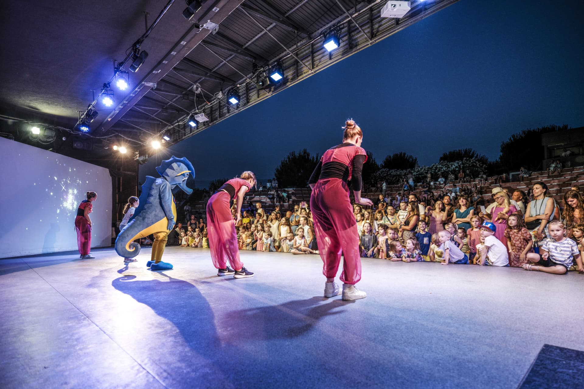 Theater Zaton Holiday Resort Theater Zaton Holiday Resort